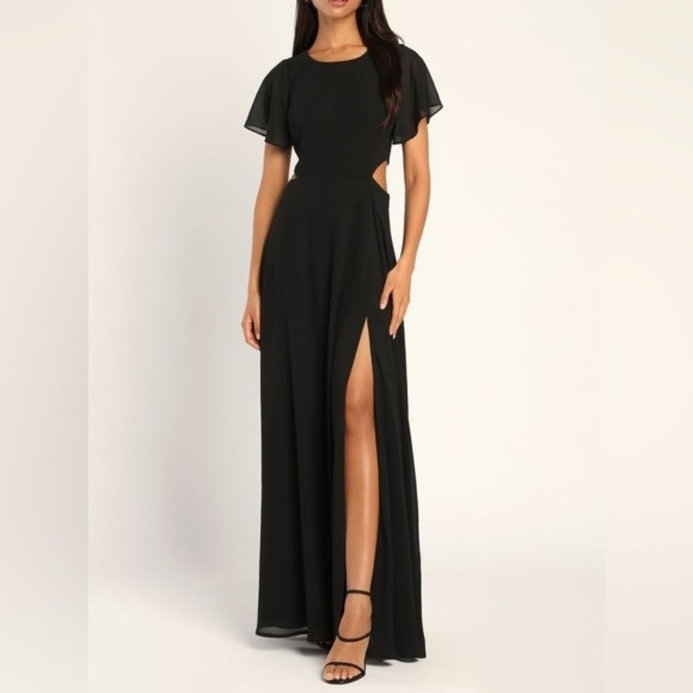 NWOT Lulu’s Garden Bliss Cutout Maxi Dress